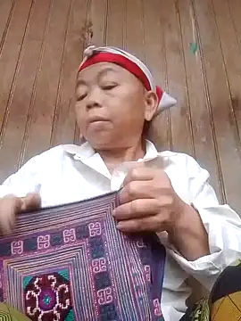 Snapshot of VangLe73 chatting on November 2025 10:13:02 AM VangLe73 online show from November 2025 10:13:02 AM