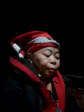 Snapshot of VangLe73 chatting on November 2025 09:39:01 PM VangLe73 online show from November 2025 09:39:01 PM