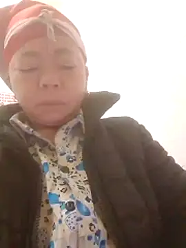 Snapshot of VangLe73 chatting on December 2025 11:31:02 PM VangLe73 online show from December 2025 11:31:02 PM