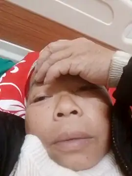 Snapshot of VangLe73 chatting on December 2025 01:28:01 PM VangLe73 online show from December 2025 01:28:01 PM