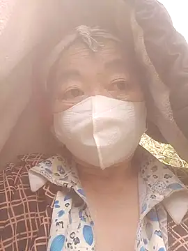 Snapshot of VangLe73 chatting on January 2026 04:26:02 AM VangLe73 online show from January 2026 04:26:02 AM