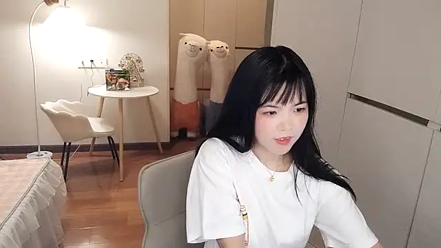 XiaoAnQi online show from October 2025 12:38:02 PM