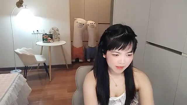 XiaoAnQi online show from October 2025 12:50:01 PM