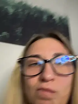 Snapshot of Celine_charme chatting on October 2025 03:02:02 PM Celine charme online show from October 2025 03:02:02 PM