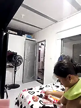 Snapshot of linda_ber30 chatting on September 2025 10:10:02 PM linda ber30 online show from September 2025 10:10:02 PM