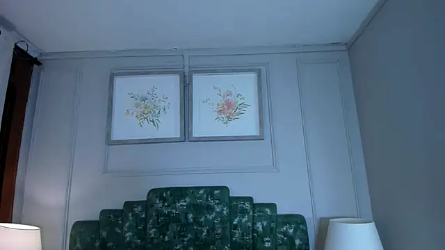 mia kisses2 online show from January 2026 04:59:01 AM