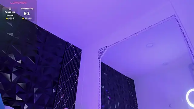 katierouge  online show from October 2025 06:04:02 AM