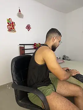 vincentjaxon online show from December 2025 10:43:01 AM