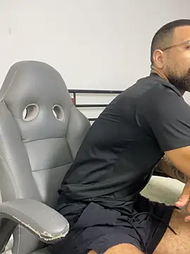 vincentjaxon online show from February 2026 11:11:01 AM