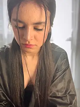 Sofi Leal online show from February 2026 12:20:02 PM