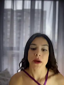 Sofi Leal online show from March 2026 12:27:02 PM