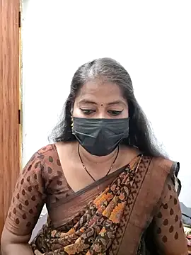Snapshot of tamil_Sigappu_Roja chatting on May 2026 12:37:01 AM tamil Sigappu Roja online show from May 2026 12:37:01 AM