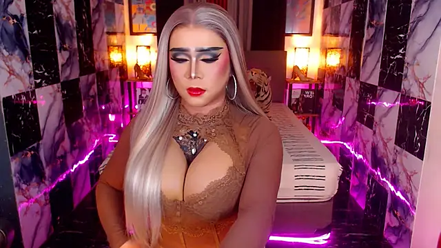 Seductivemeganxx online show from November 2025 12:46:01 AM