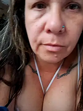 Snapshot of SinisterBabe chatting on September 2025 10:20:02 PM SinisterBabe online show from September 2025 10:20:02 PM