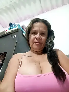 Snapshot of SinisterBabe chatting on October 2025 12:03:01 AM SinisterBabe online show from October 2025 12:03:01 AM