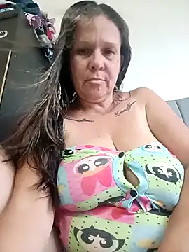 Snapshot of SinisterBabe chatting on November 2025 10:19:02 PM SinisterBabe online show from November 2025 10:19:02 PM