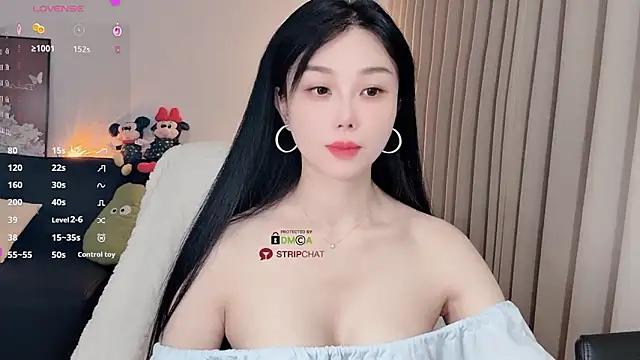 Xiatian520  online show from February 2026 06:03:02 AM