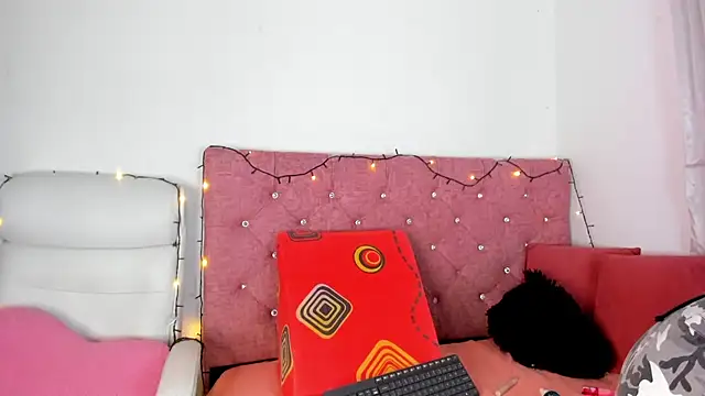 dulce brown01 online show from October 2025 01:28:02 PM