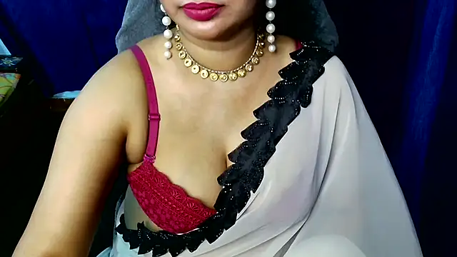 Snapshot of QUEEN_SAKHI- chatting on March 2026 06:58:01 PM QUEEN SAKHI- online show from March 2026 06:58:01 PM