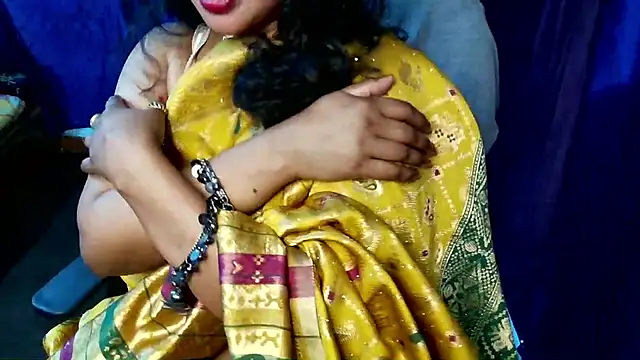 Snapshot of QUEEN_SAKHI- chatting on April 2026 05:36:01 PM QUEEN SAKHI- online show from April 2026 05:36:01 PM