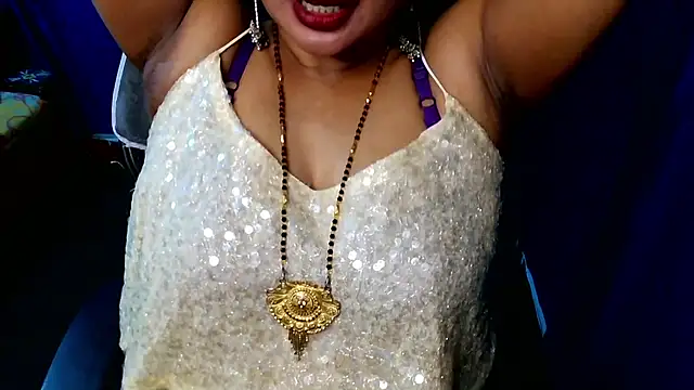 Snapshot of QUEEN_SAKHI- chatting on April 2026 06:35:01 PM QUEEN SAKHI- online show from April 2026 06:35:01 PM