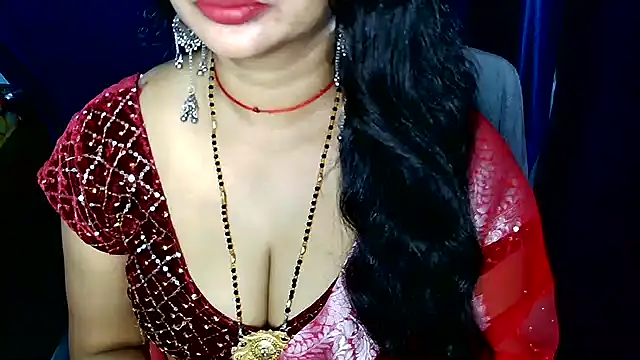 Snapshot of QUEEN_SAKHI- chatting on June 2026 05:19:02 PM QUEEN SAKHI- online show from June 2026 05:19:02 PM