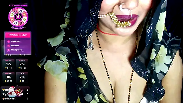 Snapshot of QUEEN_SAKHI- chatting on July 2026 07:07:01 PM QUEEN SAKHI- online show from July 2026 07:07:01 PM