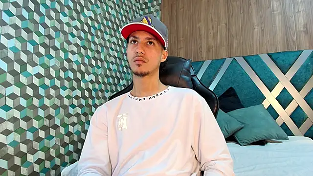 Marcus Jeron online show from November 2025 06:44:02 PM