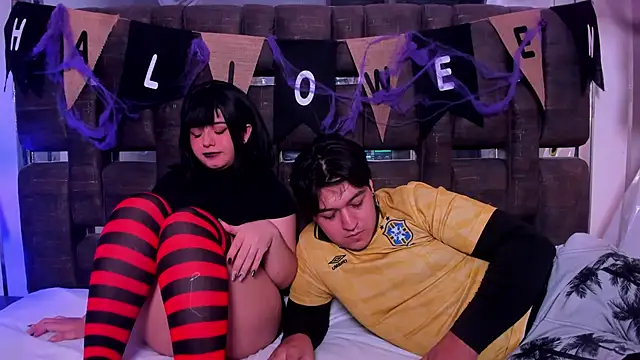 EmilyANDrew  online show from October 2025 05:30:01 AM