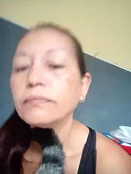 marinita13 online show from February 2026 12:43:02 PM