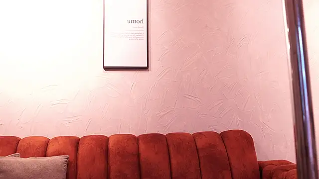 Ariaa Isabell online show from December 2025 06:25:01 PM