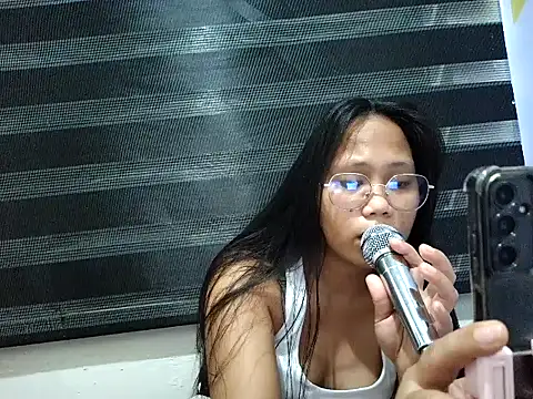 SpankyMyAss69 online show from April 2026 05:32:02 PM