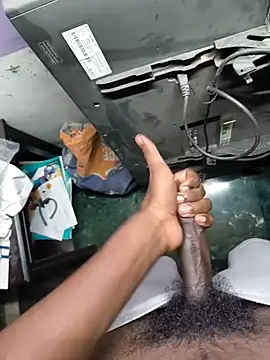 tamilnomad69 online show from October 2025 06:08:02 PM