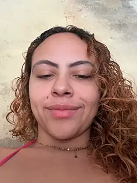 Snapshot of Chloe_Leaozinho chatting on May 2026 05:42:02 PM Chloe Leaozinho online show from May 2026 05:42:02 PM