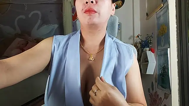 lyly asian online show from July 2026 10:14:02 PM