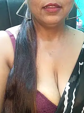 Snapshot of Bhanu-Sharma chatting on June 2026 02:44:02 PM Bhanu-Sharma online show from June 2026 02:44:02 PM