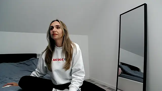 ArabianMalikah online show from December 2025 06:48:01 PM