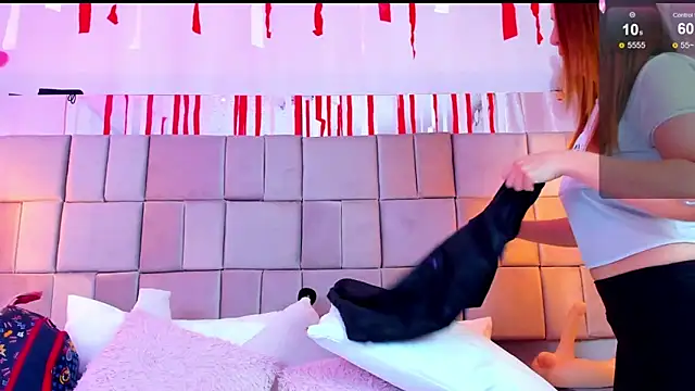 antoneella jones online show from November 2025 01:21:02 PM