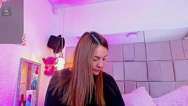 antoneella jones online show from November 2025 01:06:01 PM