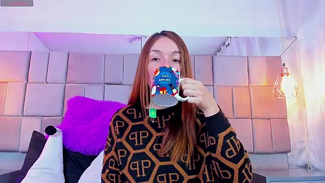 antoneella jones online show from December 2025 01:28:02 PM