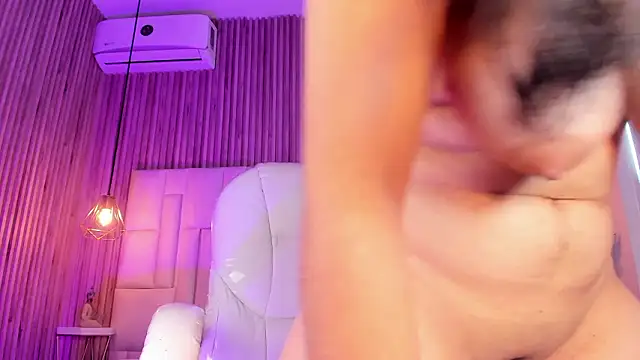 LovelyEyesx online show from January 2026 07:11:01 PM