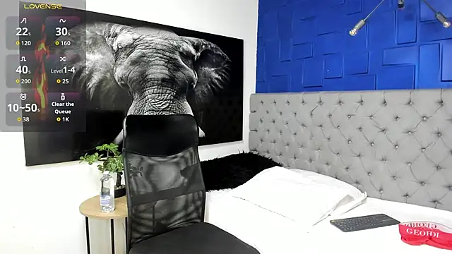 andres-clark92 online show from April 2026 04:51:01 PM