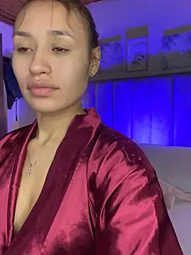 juliana-mancini online show from September 2025 06:02:02 PM