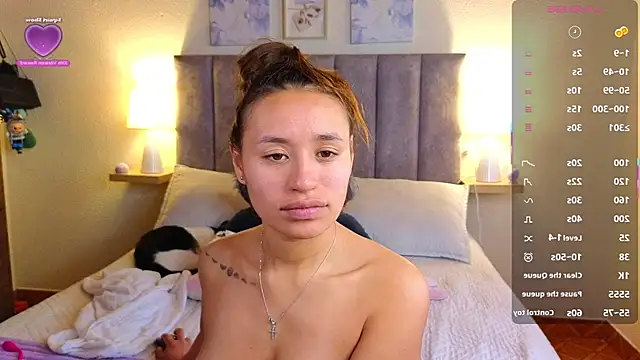 juliana-mancini online show from December 2025 05:08:02 PM