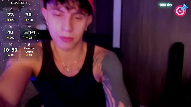 CALLMENIICO online show from May 2026 04:57:04 PM