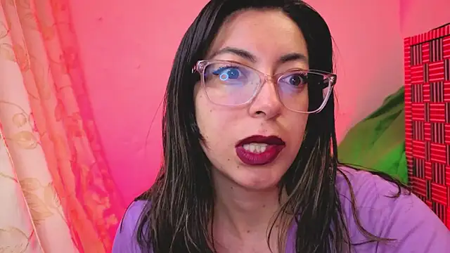 Snapshot of Miranda_sexlove_ chatting on January 2026 06:06:02 AM Miranda sexlove online show from January 2026 06:06:02 AM