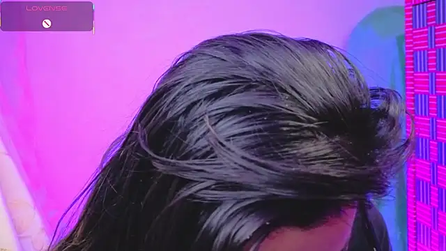 Snapshot of Miranda_sexlove_ chatting on February 2026 06:08:01 AM Miranda sexlove online show from February 2026 06:08:01 AM