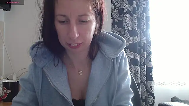 RosieHayes online show from November 2025 10:21:01 AM