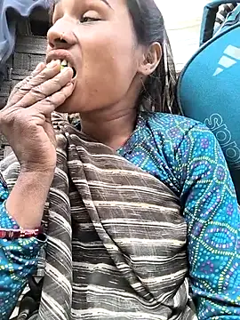 Hot raaani online show from December 2025 10:31:01 AM