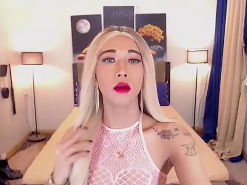 Snapshot of PreciousAmore chatting on November 2025 10:15:01 AM PreciousAmore online show from November 2025 10:15:01 AM